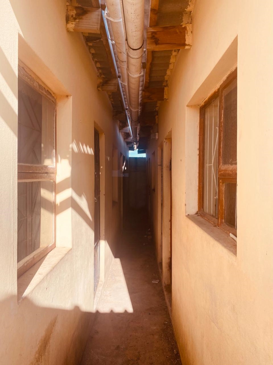11 Bedroom Property for Sale in Kwazakhele Eastern Cape